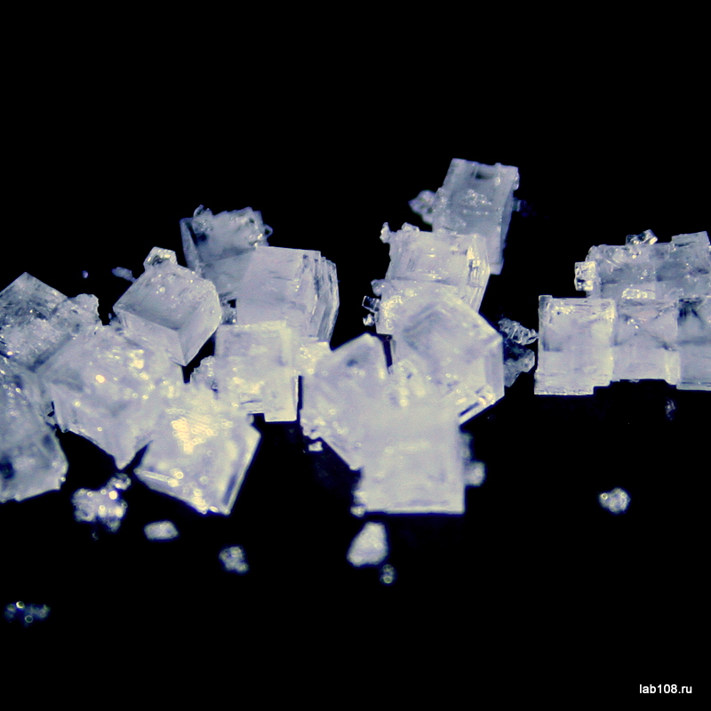 Кристаллики морской соли