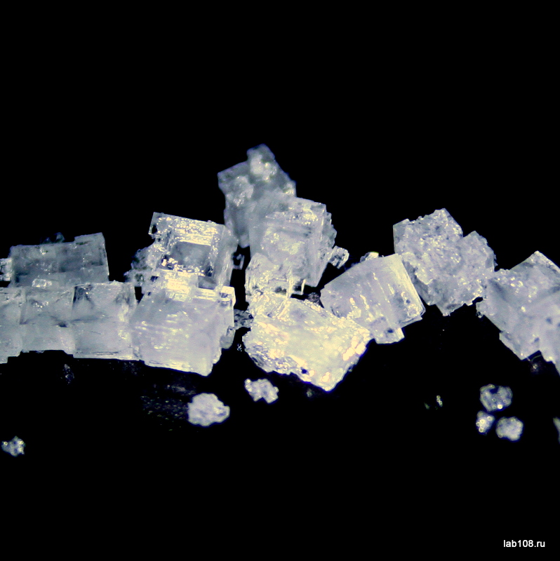 Кристаллики морской соли